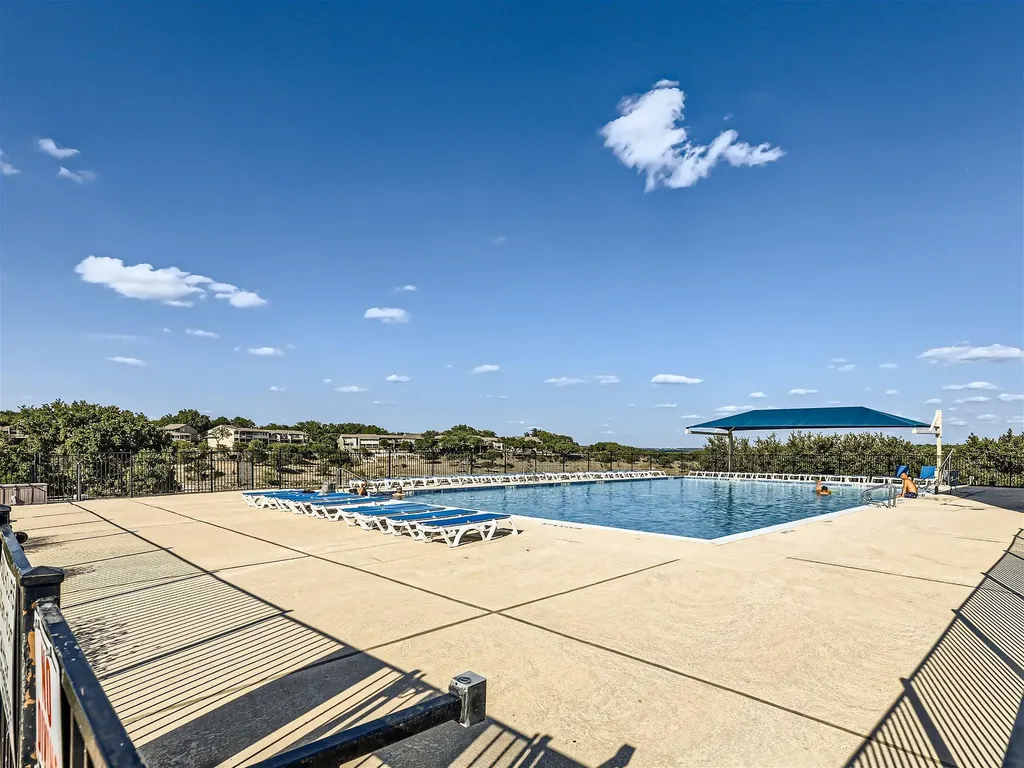 300 Venture Boulevard S Point Venture TX 78645