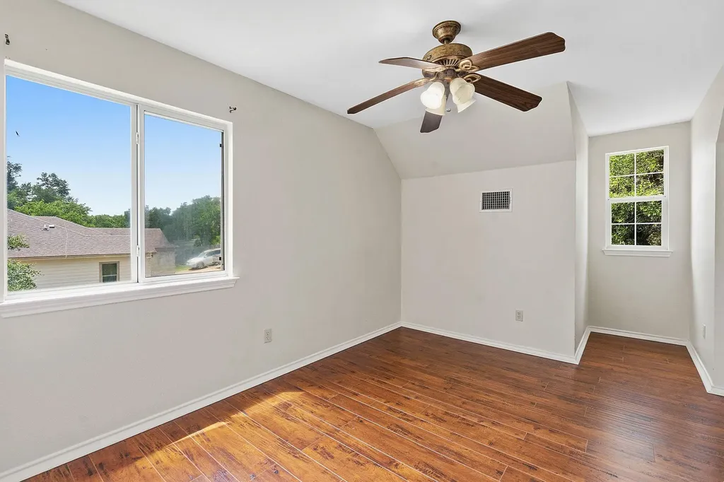 17509 Village Drive Dripping Springs TX 78620