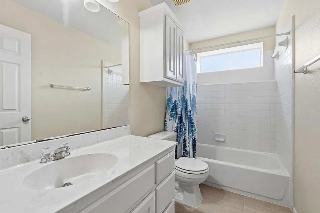 17509 Village Drive Dripping Springs TX 78620