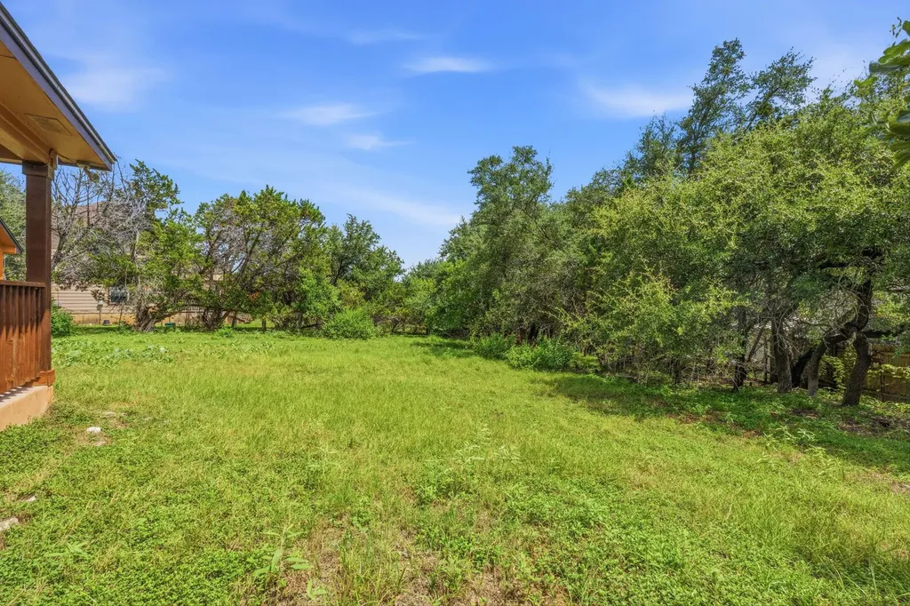 17509 Village Drive Dripping Springs TX 78620