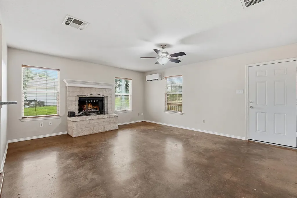 17509 Village Drive Dripping Springs TX 78620