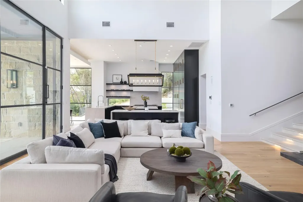 2701 Toro Canyon Road Austin TX 78746