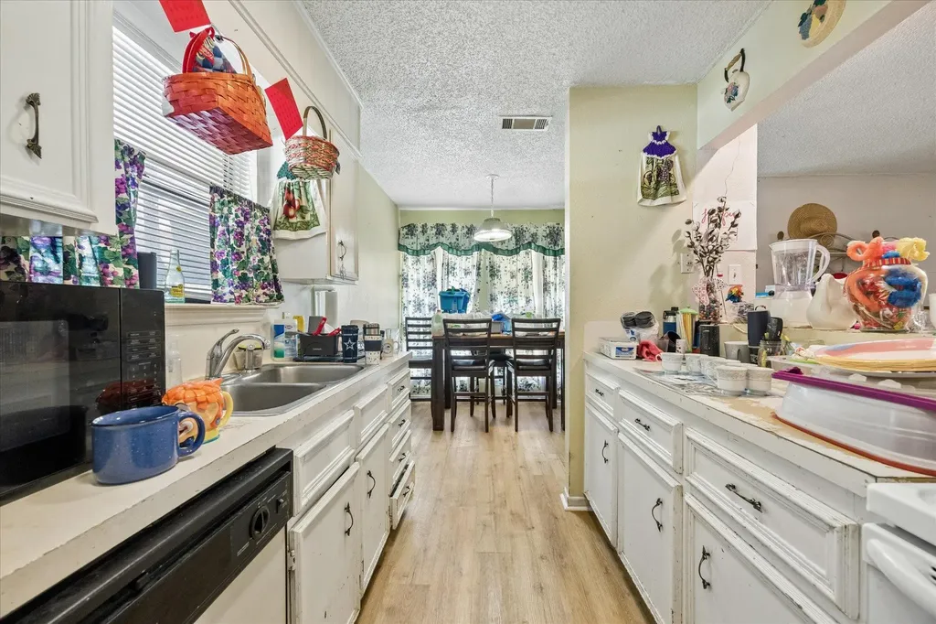 601 Meadowbrook Drive Georgetown TX 78628