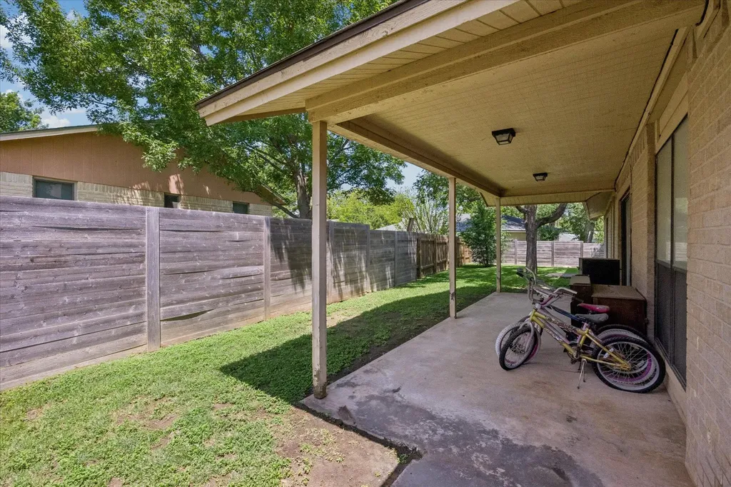601 Meadowbrook Drive Georgetown TX 78628