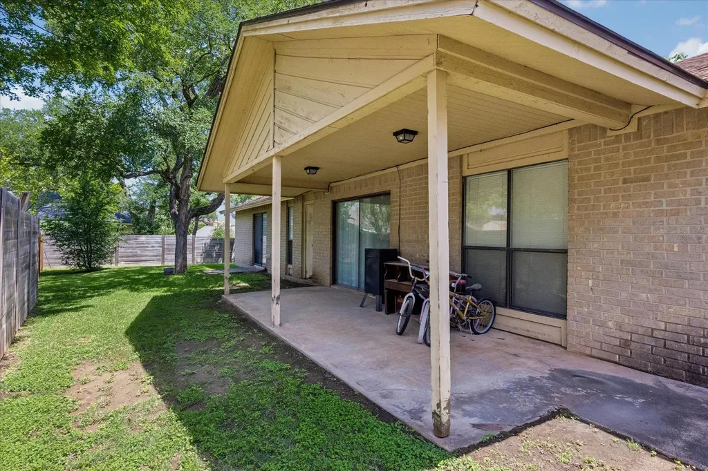 601 Meadowbrook Drive Georgetown TX 78628