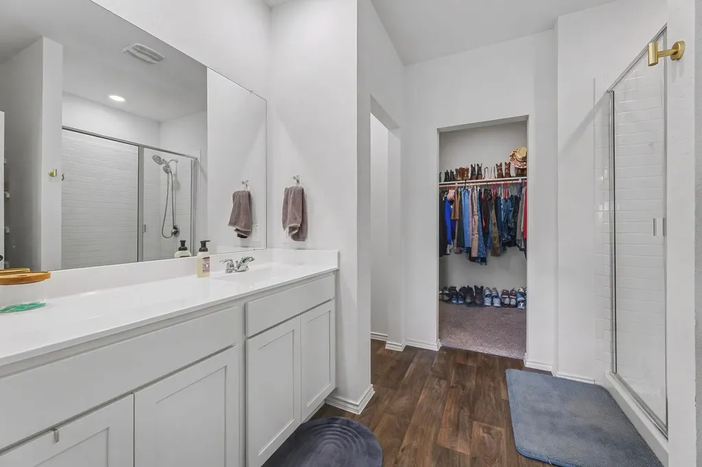 209 Ehrlich Street Kyle TX 78640