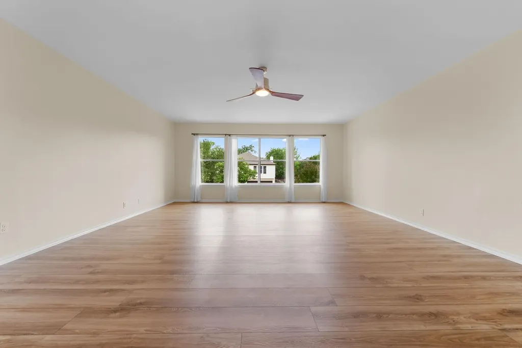 7327 Pusch Ridge Loop Austin TX 78749