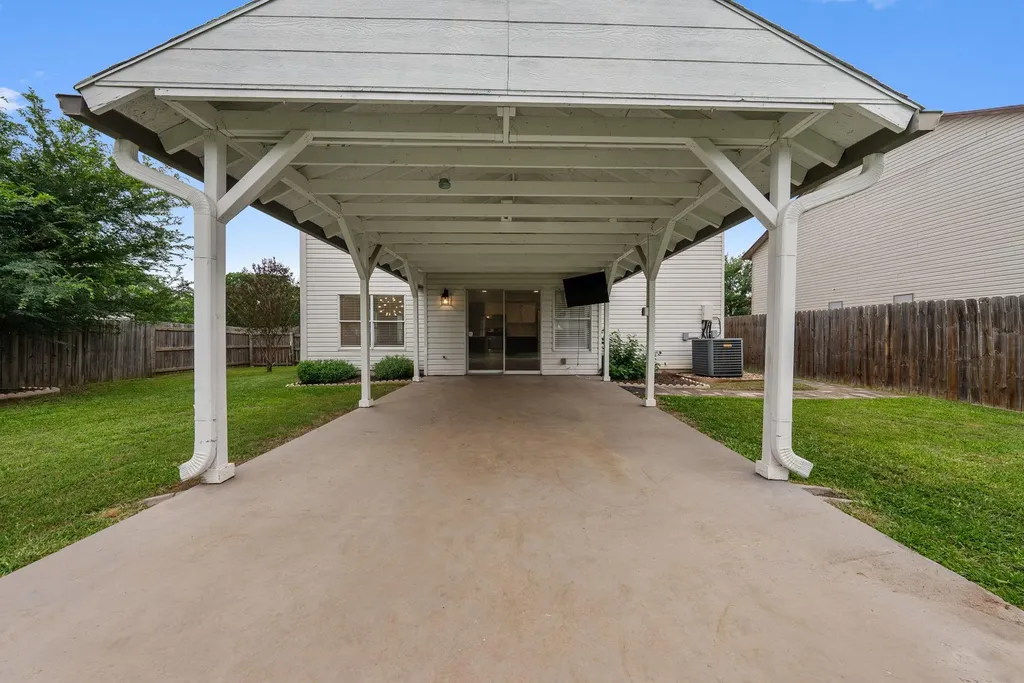 7327 Pusch Ridge Loop Austin TX 78749