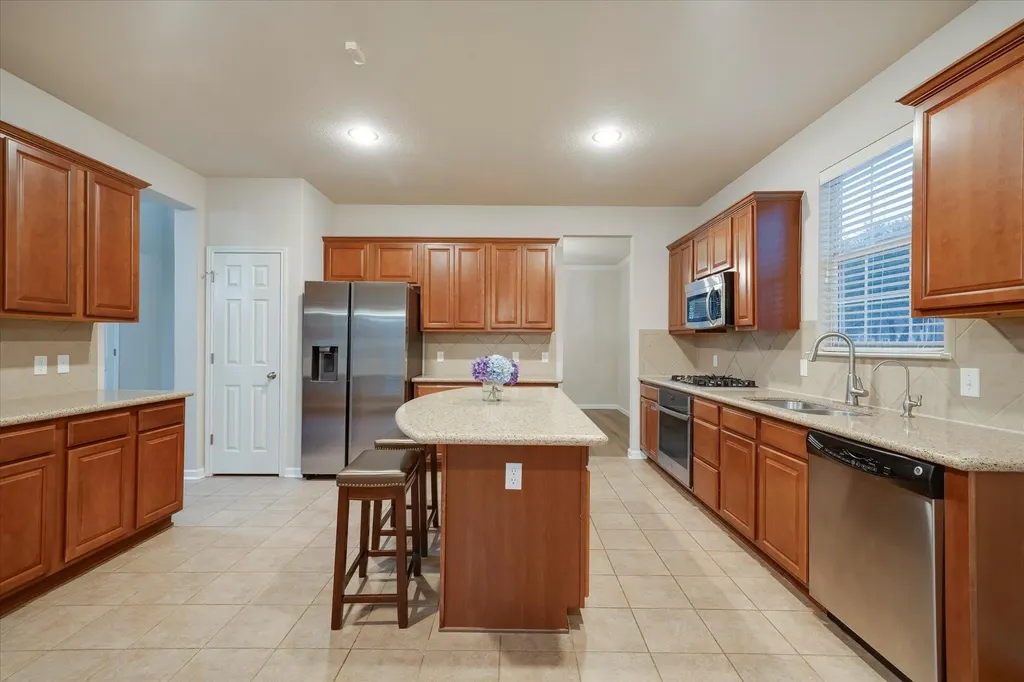 185 Hometown Parkway Kyle TX 78640