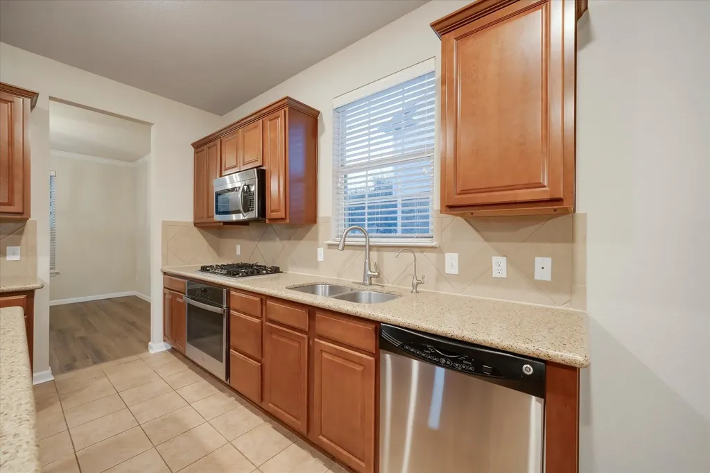 185 Hometown Parkway Kyle TX 78640