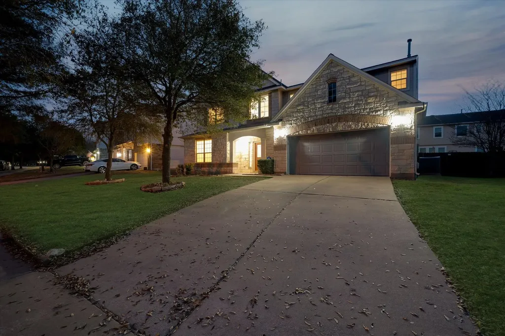 185 Hometown Parkway Kyle TX 78640