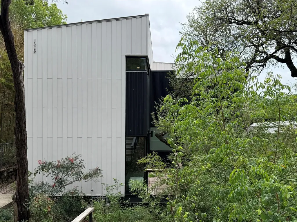 1325 Bonham Terrace Austin TX 78704