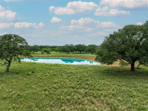 15545 Tx-111 E Yoakum TX 77995