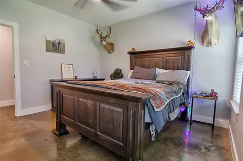15545 Tx-111 E Yoakum TX 77995