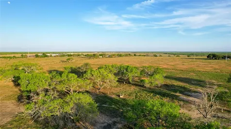 Tract 3 28.92 Ac E State Highway 87 Nixon TX 78140