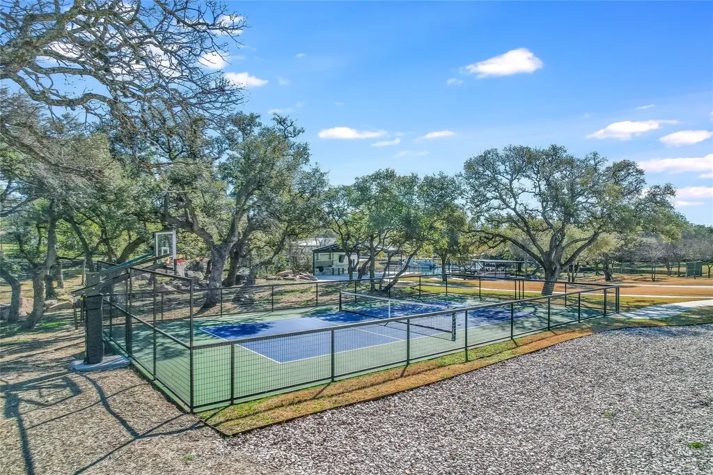 2403 Cherry Lane Kingsland TX 78639