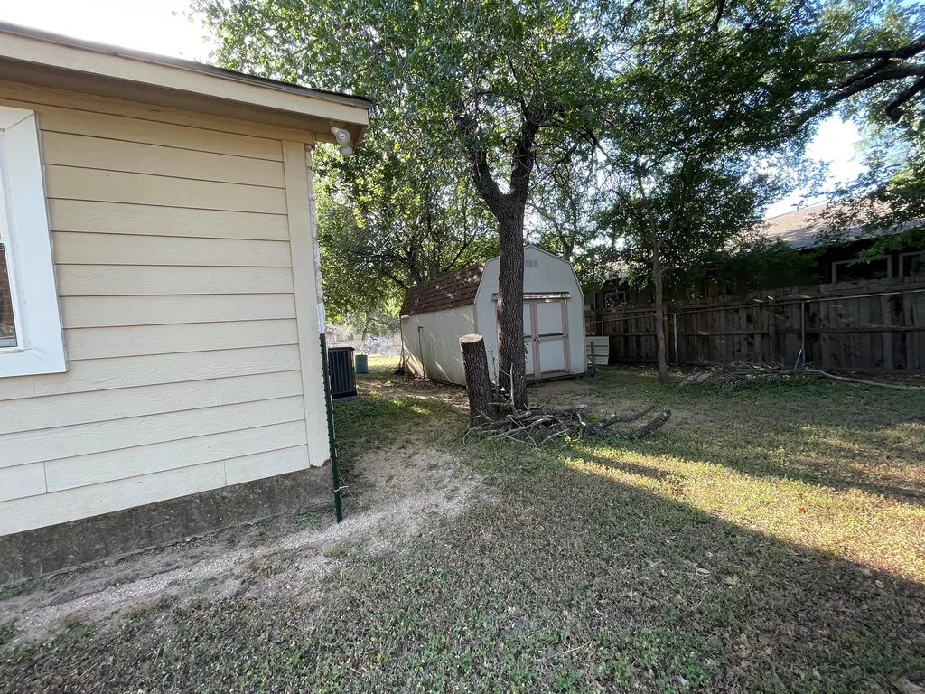 652 Pecan Lane Cottonwood Shores TX 78657
