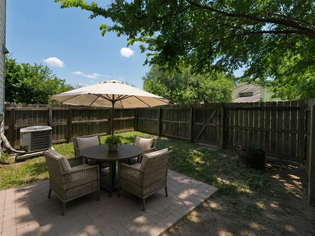 512 Eberhart Lane Austin TX 78745