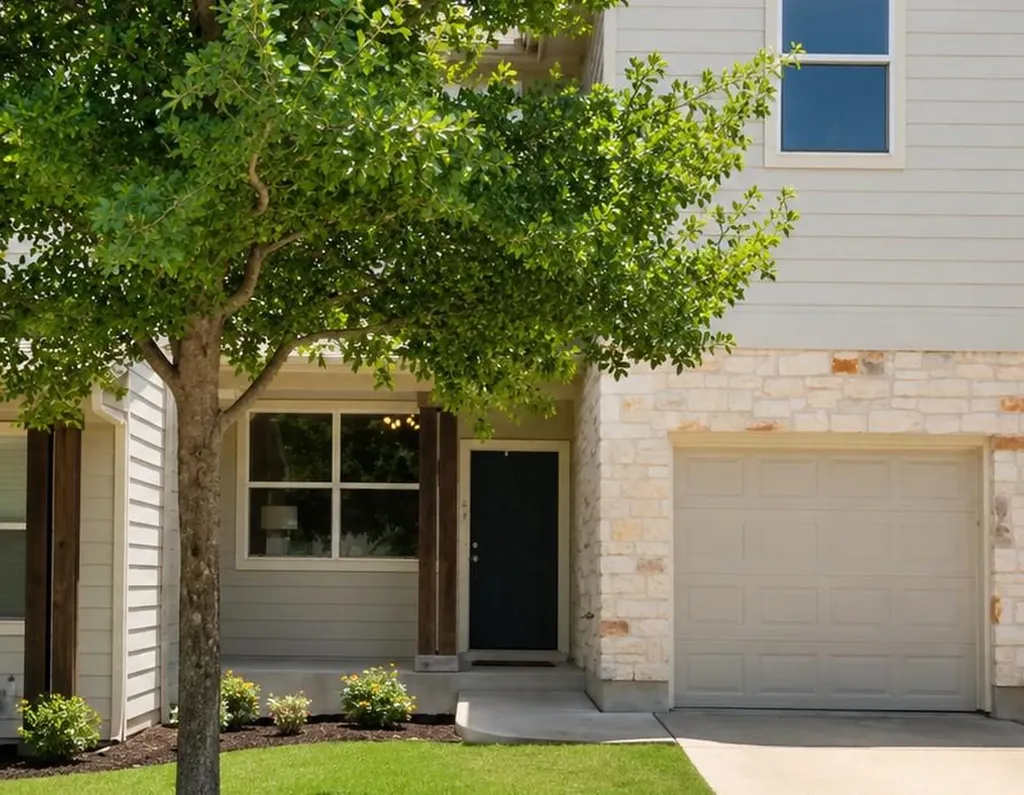 512 Eberhart Lane Austin TX 78745