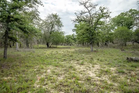 132 Roemer Lane W Floresville TX 78114