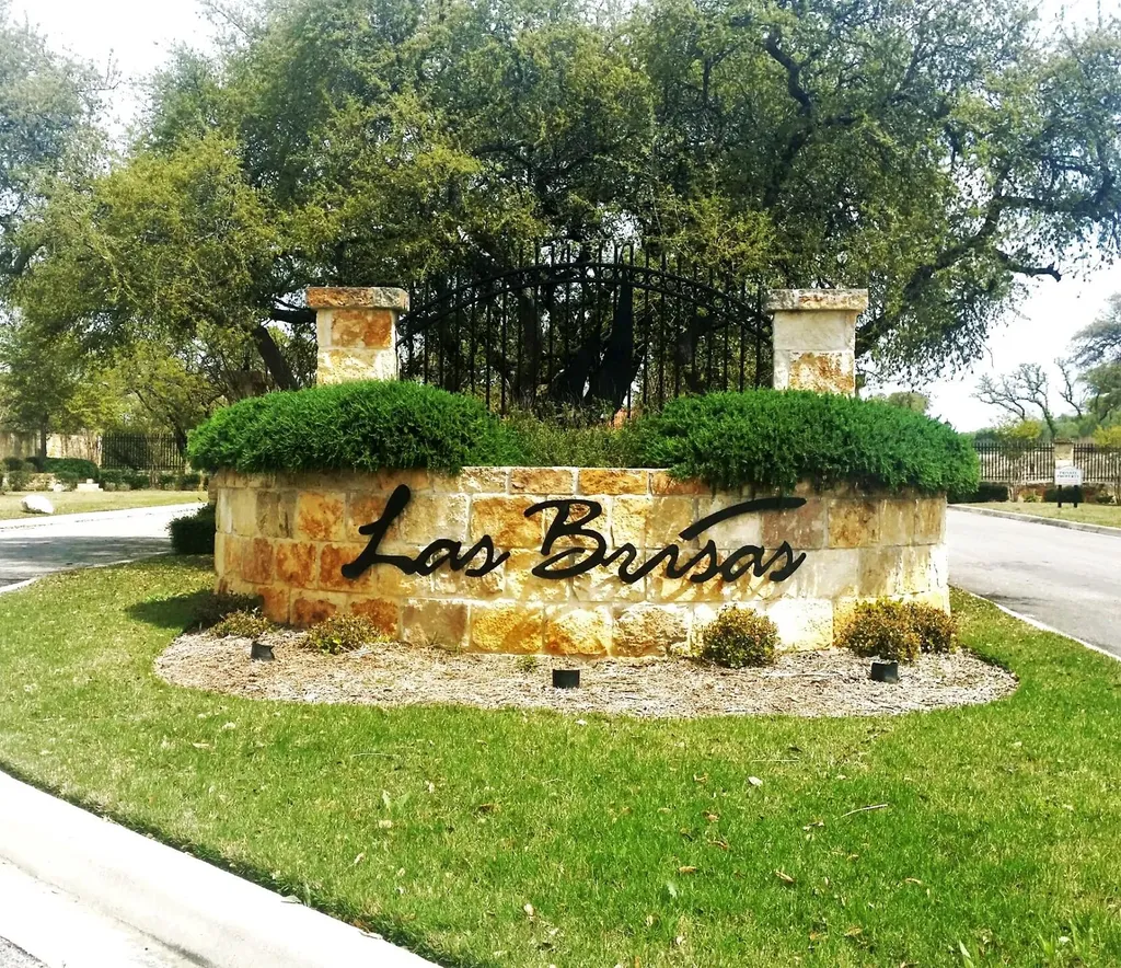 1593 Bella Vista Canyon Lake TX 78133