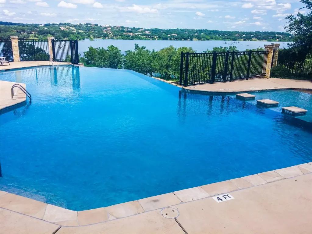 1593 Bella Vista Canyon Lake TX 78133