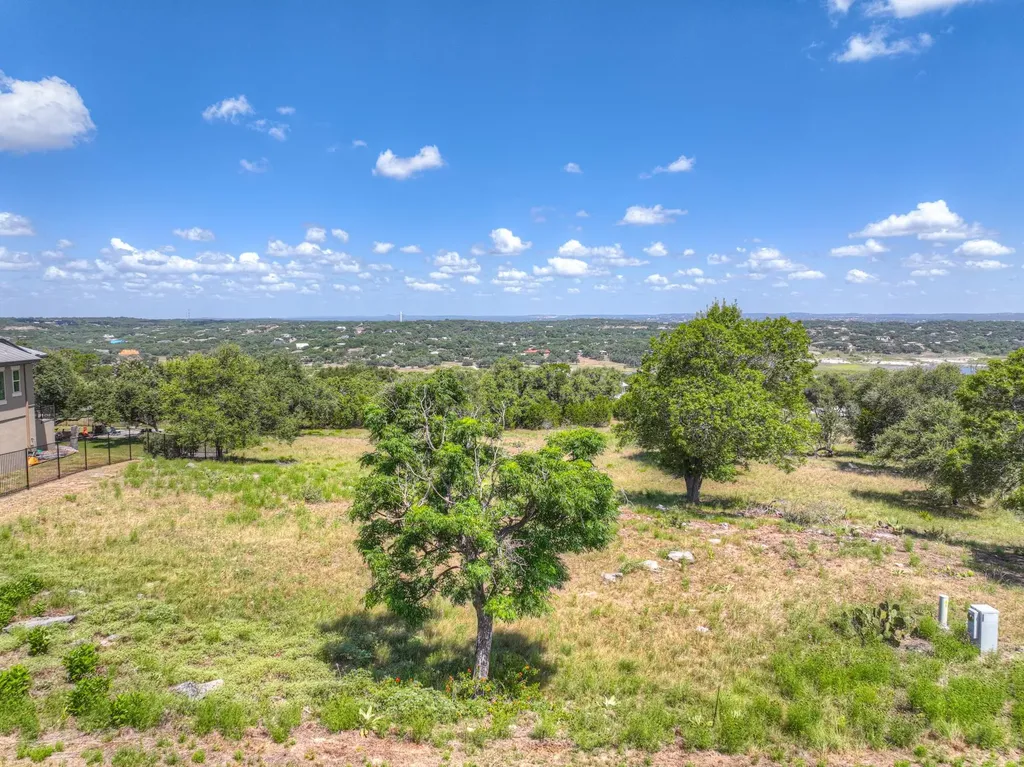 1593 Bella Vista Canyon Lake TX 78133