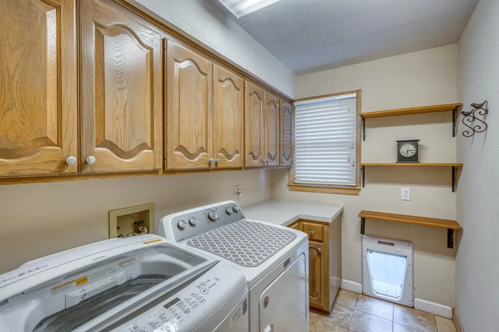 402 Meadowlakes Drive Meadowlakes TX 78654