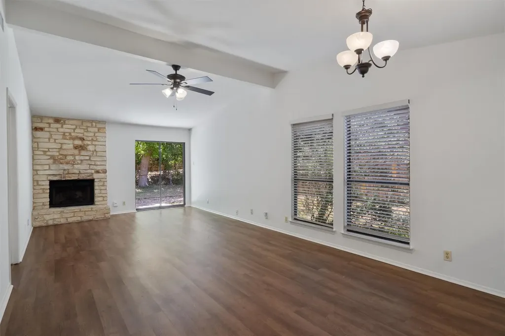 8105 S 1st Street Austin TX 78748