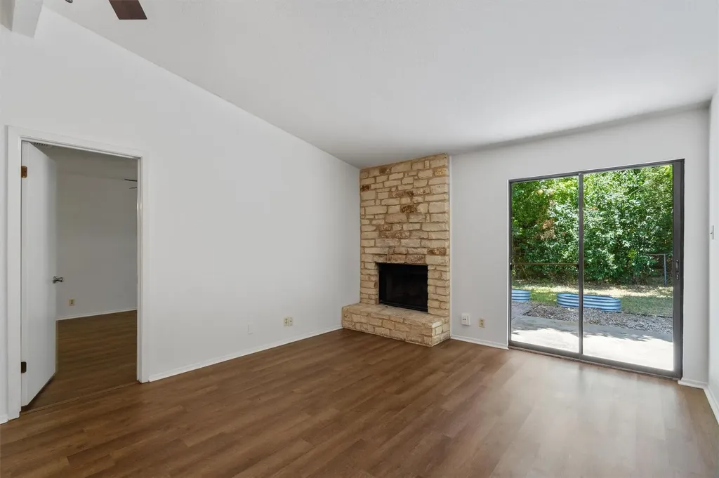 8105 S 1st Street Austin TX 78748