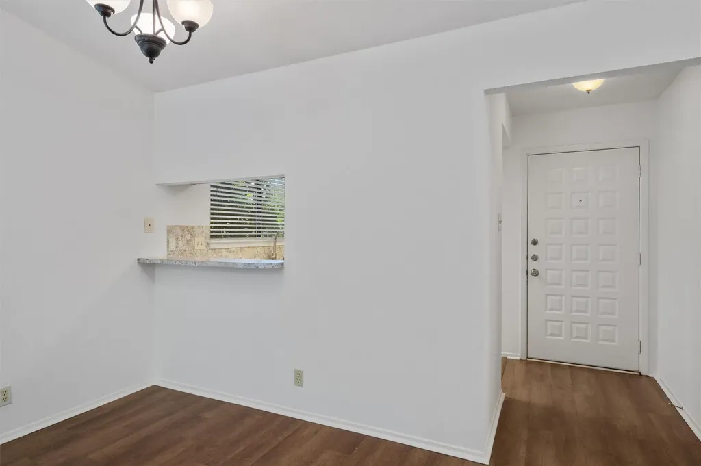 8105 S 1st Street Austin TX 78748