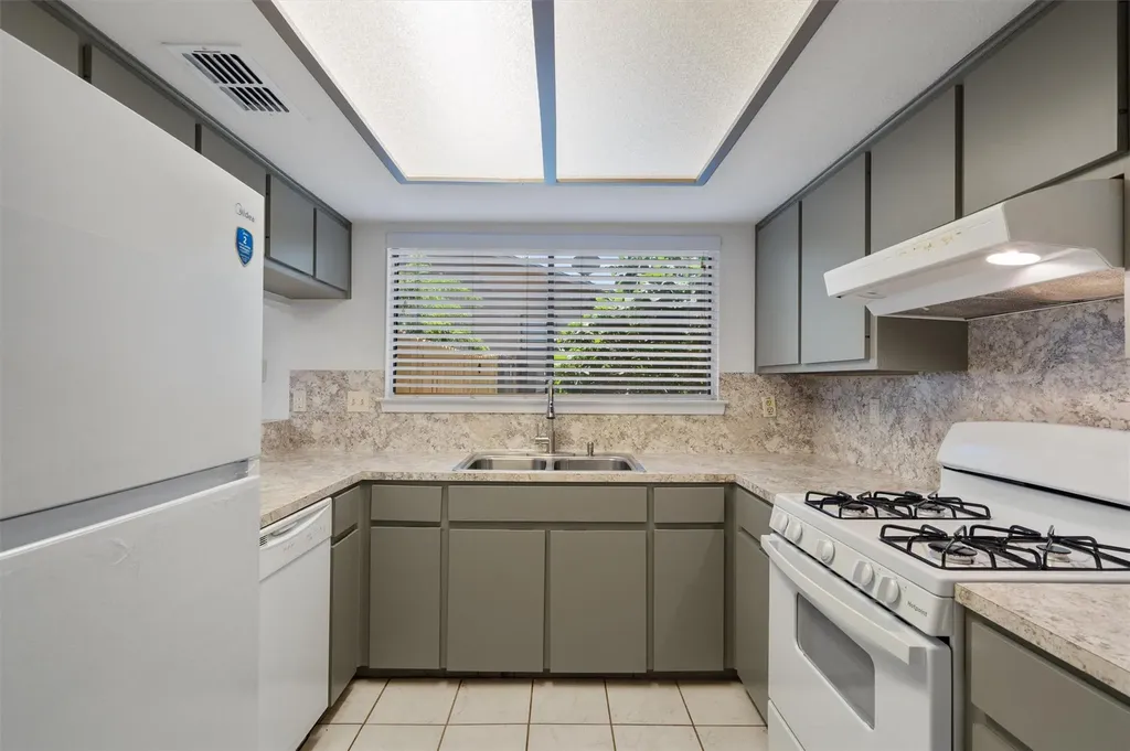 8105 S 1st Street Austin TX 78748