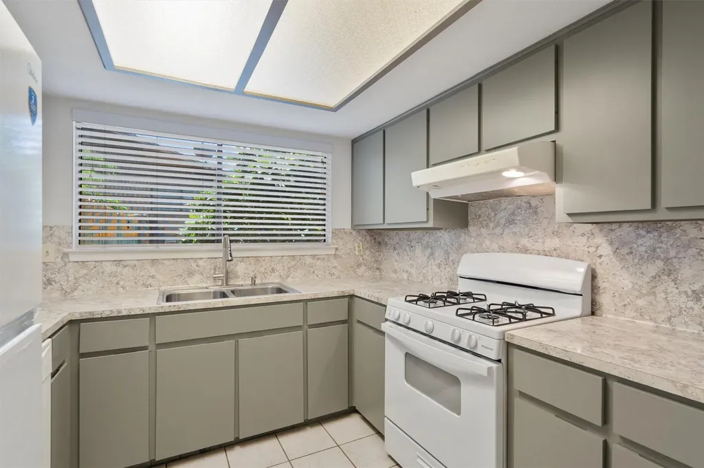 8105 S 1st Street Austin TX 78748