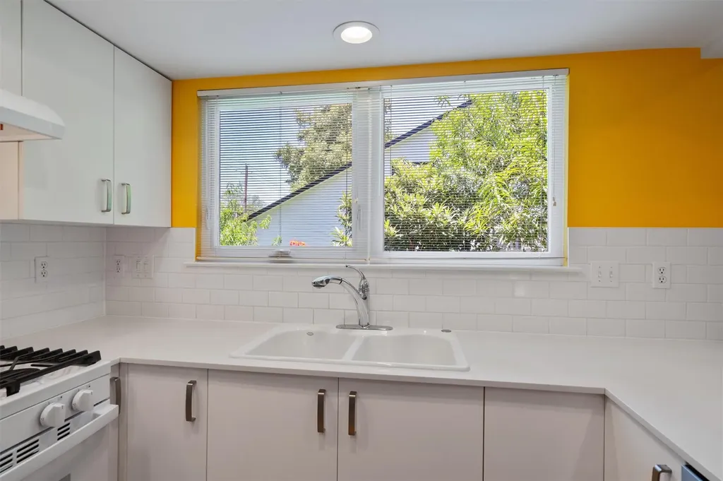 8105 S 1st Street Austin TX 78748