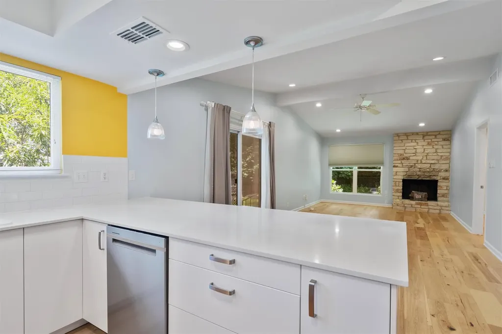 8105 S 1st Street Austin TX 78748