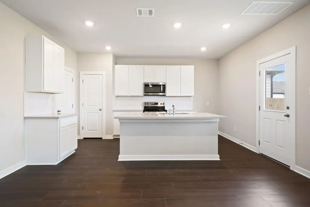13801 Ryan Range Lane Elgin TX 78621