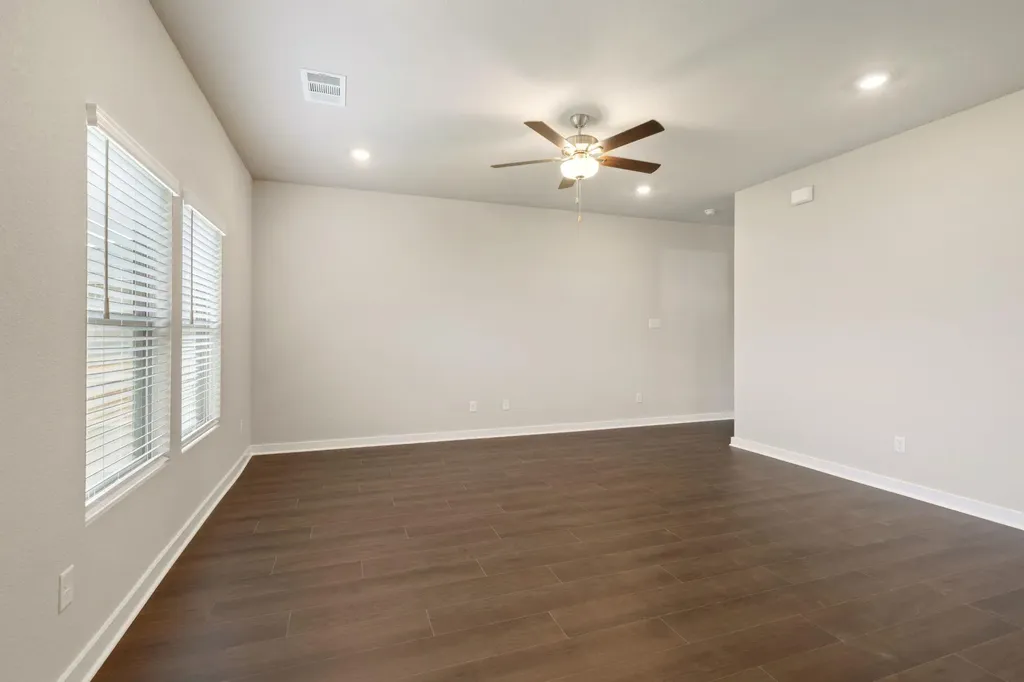 13801 Ryan Range Lane Elgin TX 78621