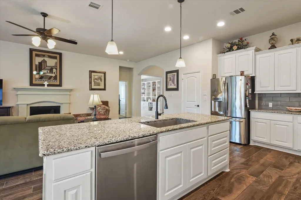 813 Cedar Lake Boulevard Georgetown TX 78633