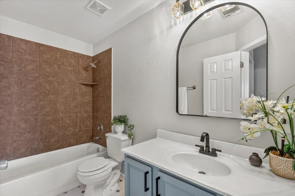 513 Friendship Cove Leander TX 78641
