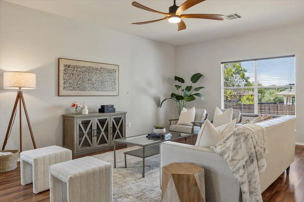 513 Friendship Cove Leander TX 78641