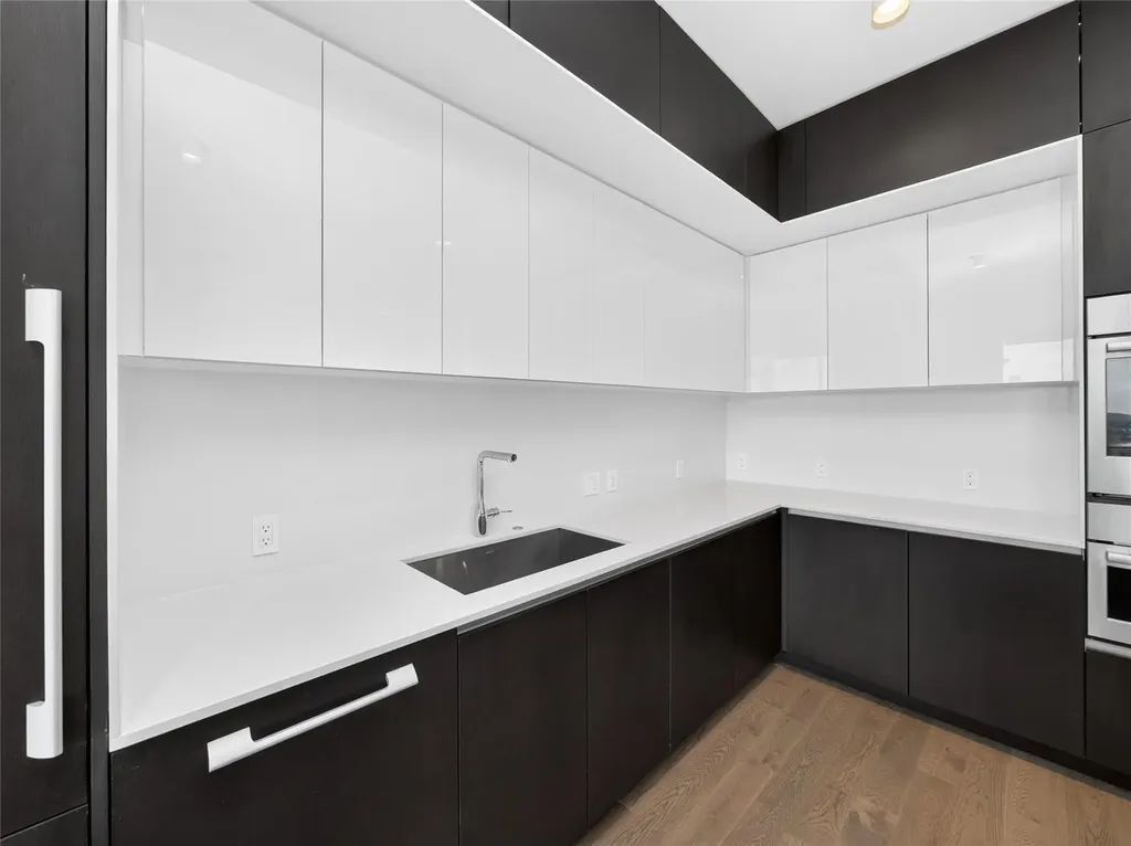 313 W 17th Street Austin TX 78701