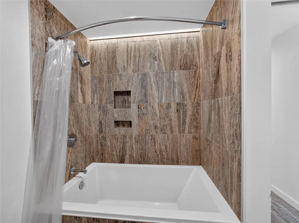 313 W 17th Street Austin TX 78701
