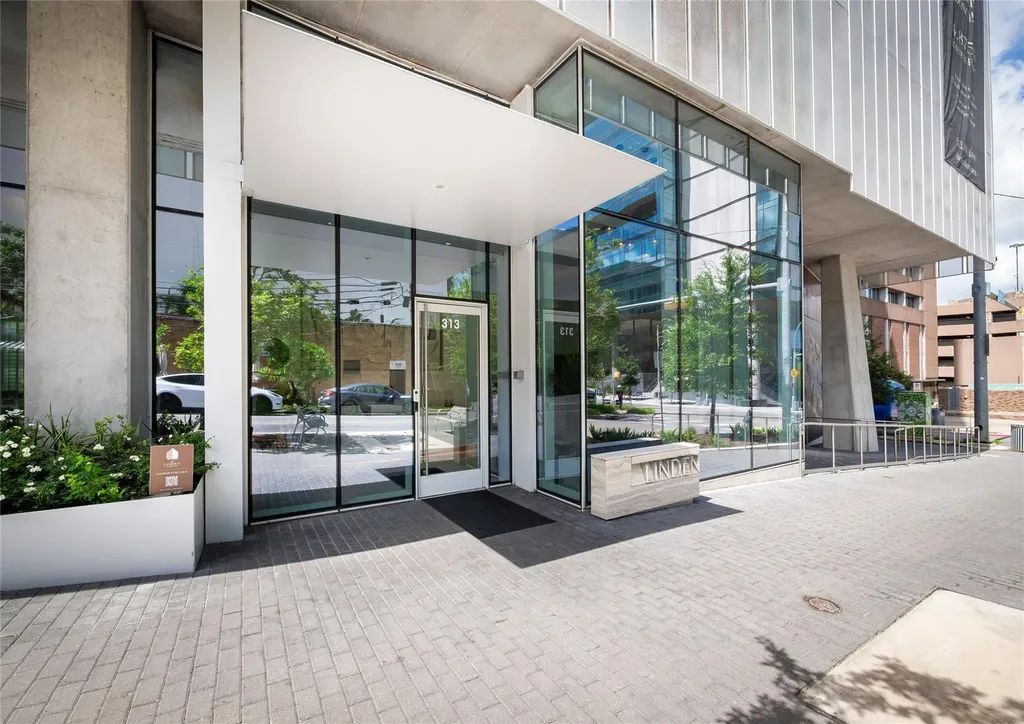 313 W 17th Street Austin TX 78701