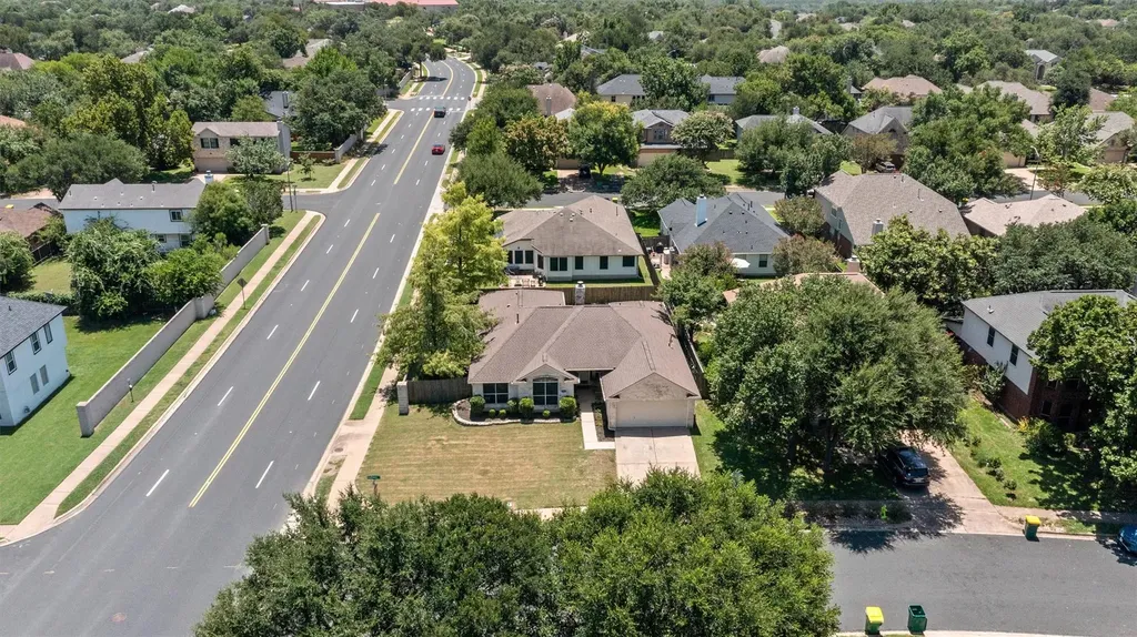 2000 Dayflower Trace Cedar Park TX 78613