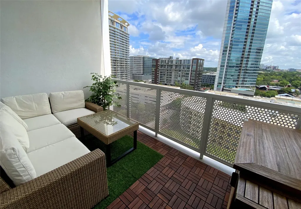 301 West Avenue Austin TX 78701