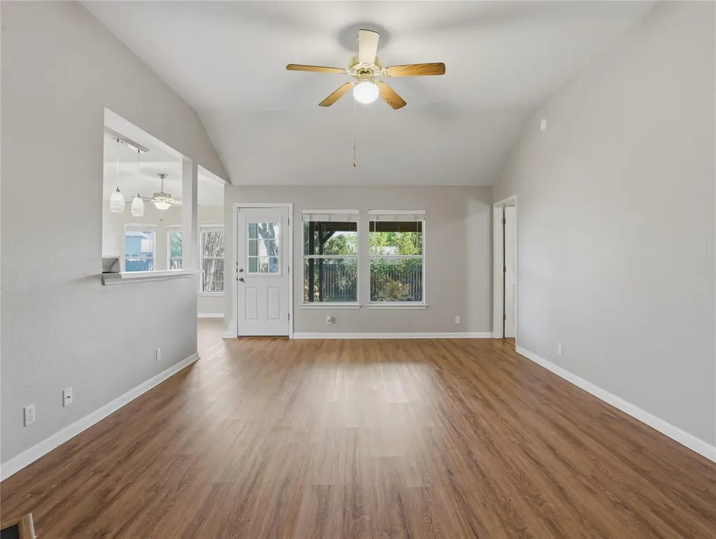 168 Keystone Loop Kyle TX 78640