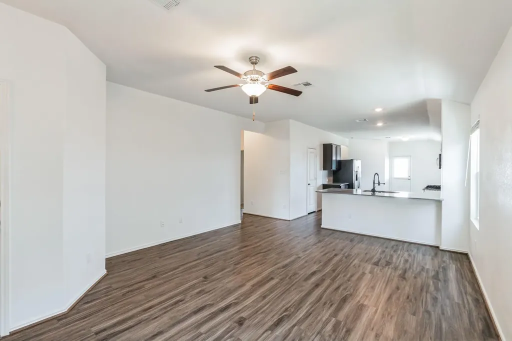 101 High Plains Pass Liberty Hill TX 78642