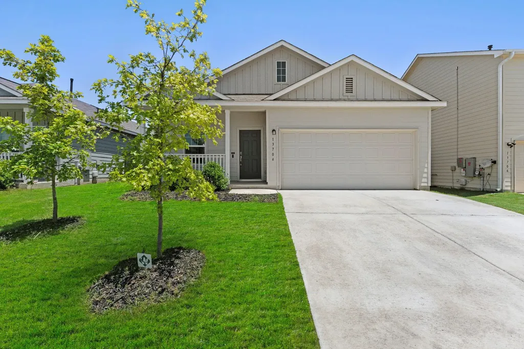 13704 Tordillo Drive Elgin TX 78621