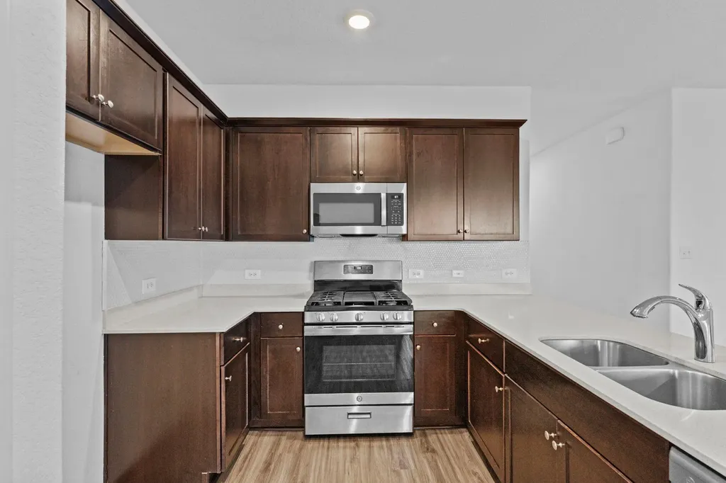 13704 Tordillo Drive Elgin TX 78621