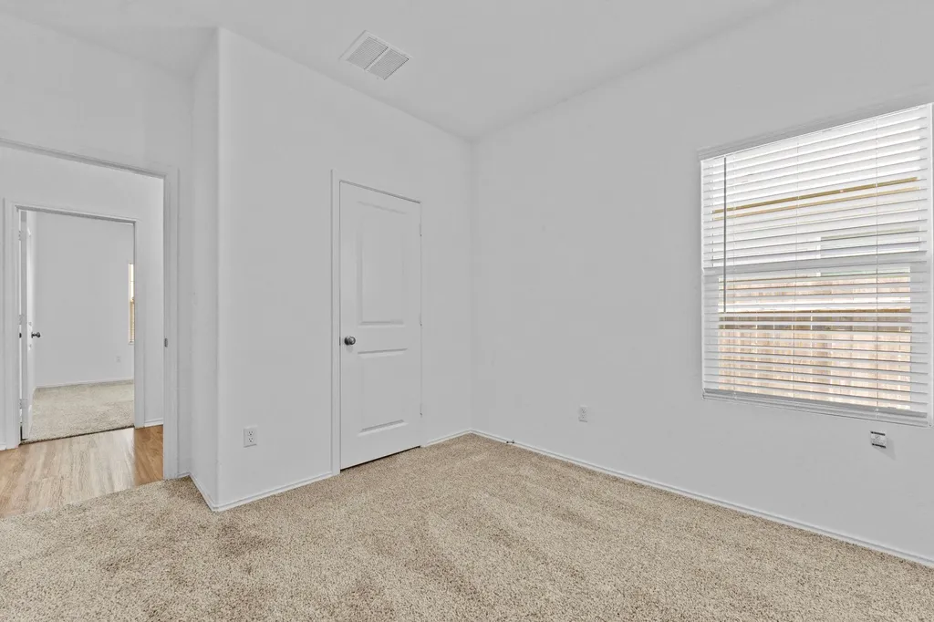 13704 Tordillo Drive Elgin TX 78621